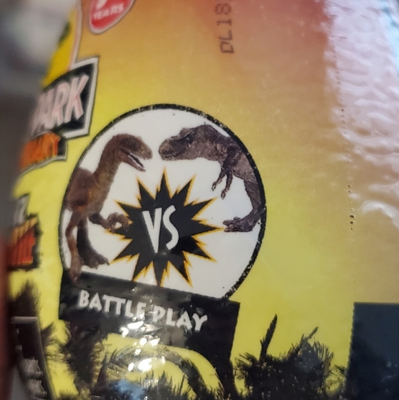 : 4 Jurassic Park 30th Anniversary CAPTIVZ Build & Battle blind Golden eggs - Picture 5 of 15